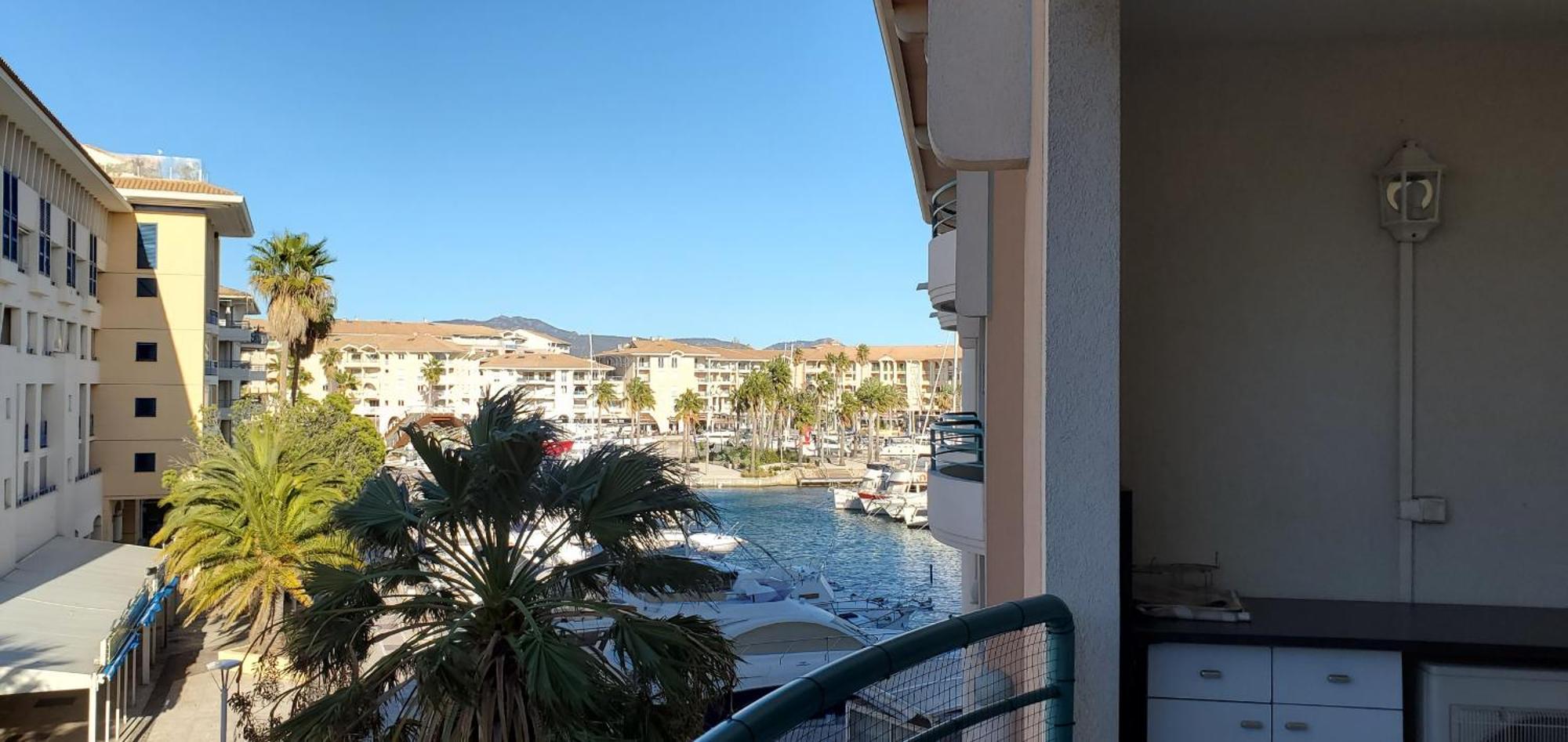 Appartement Cesaree Borghese, Port Frejus, Grand 2-3 Pieces, 4 *