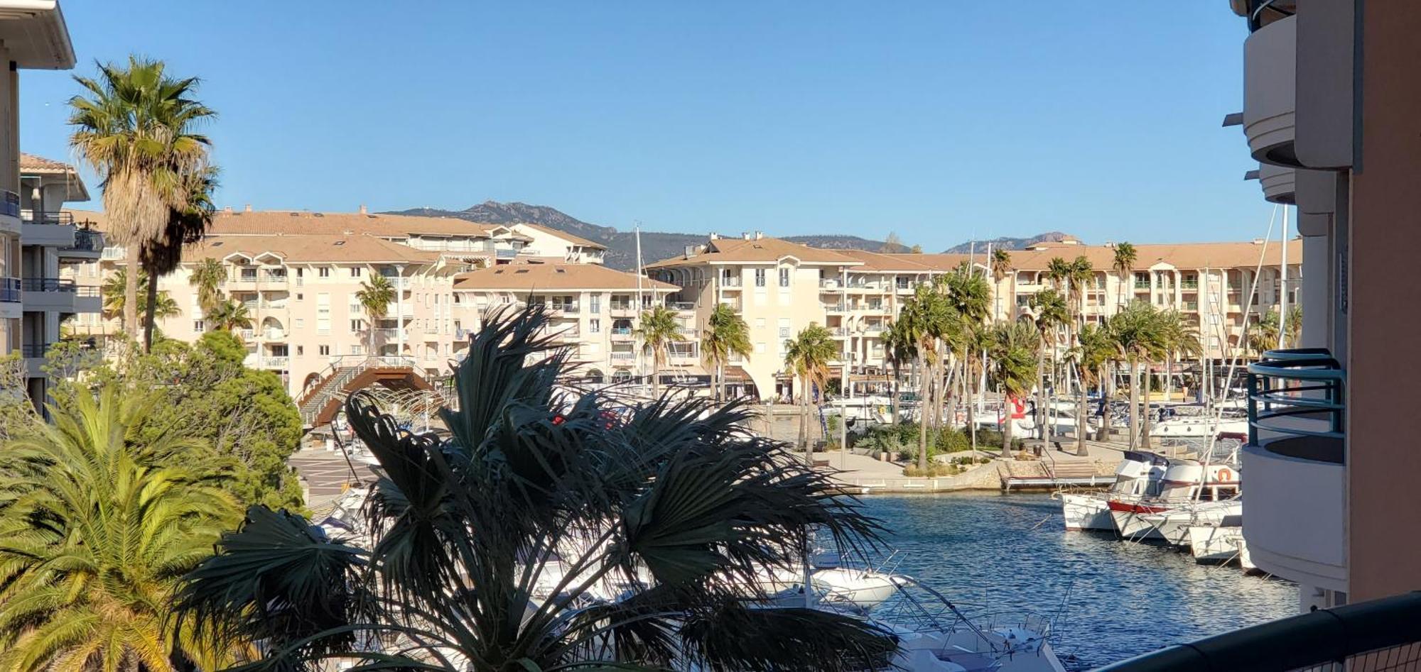 Appartement Cesaree Borghese, Port Frejus, Grand 2-3 Pieces, 4 *